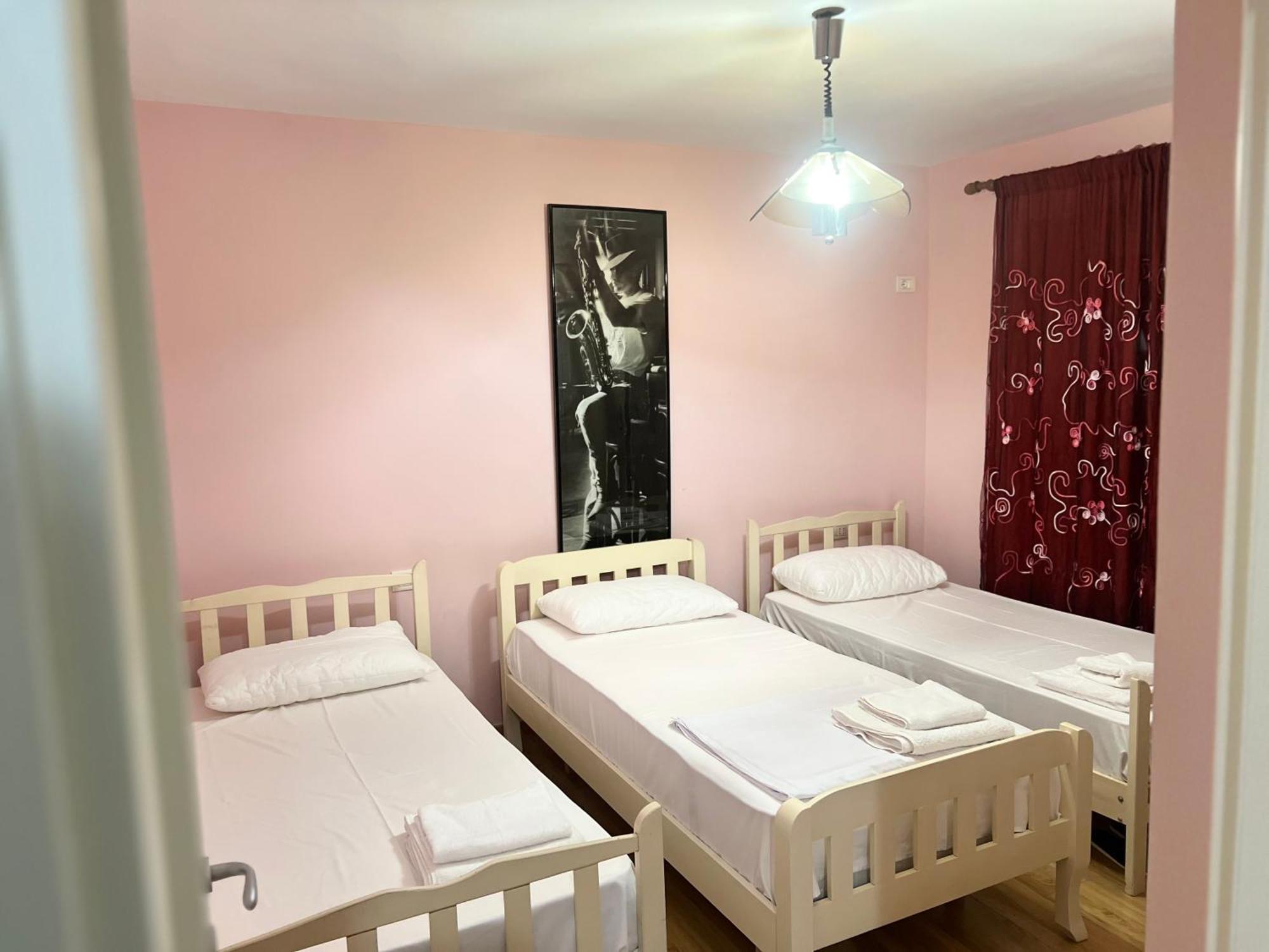 Skanderbeg Square Apartment ティラナ エクステリア 写真